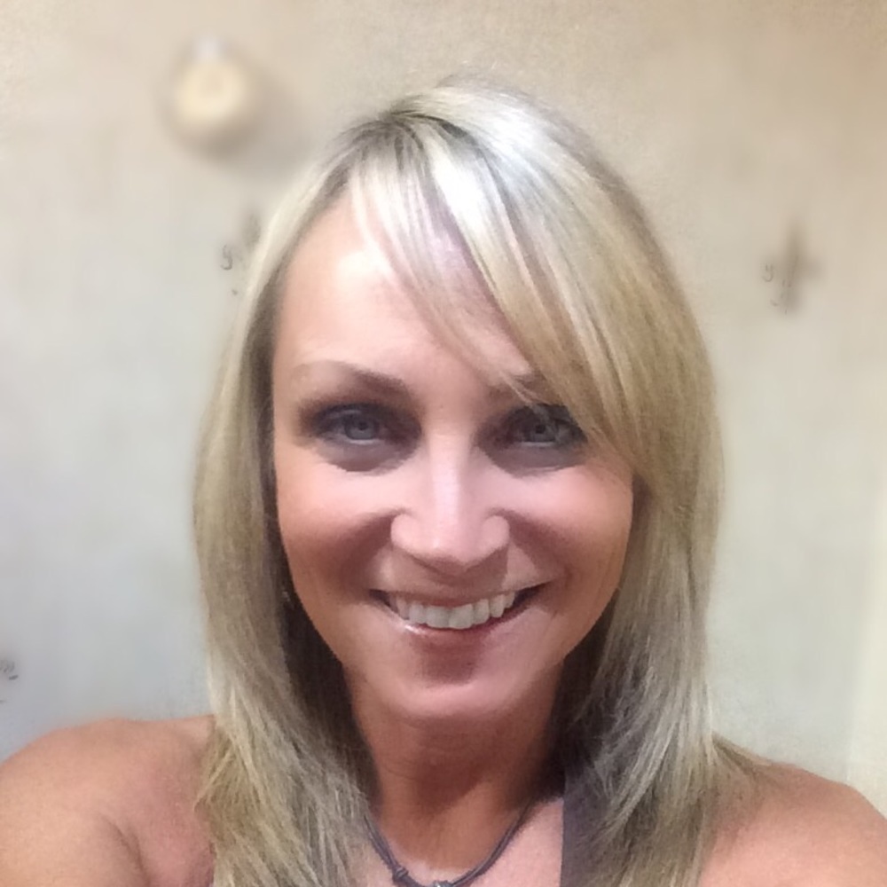 Meet your Posher, Kelli